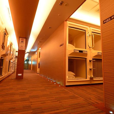 Capsule Inn Osaka - Caters To Men Exterior foto