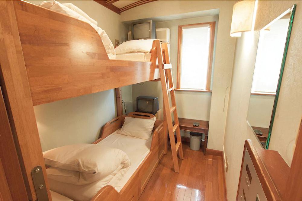 Capsule Inn Osaka - Caters To Men Exterior foto