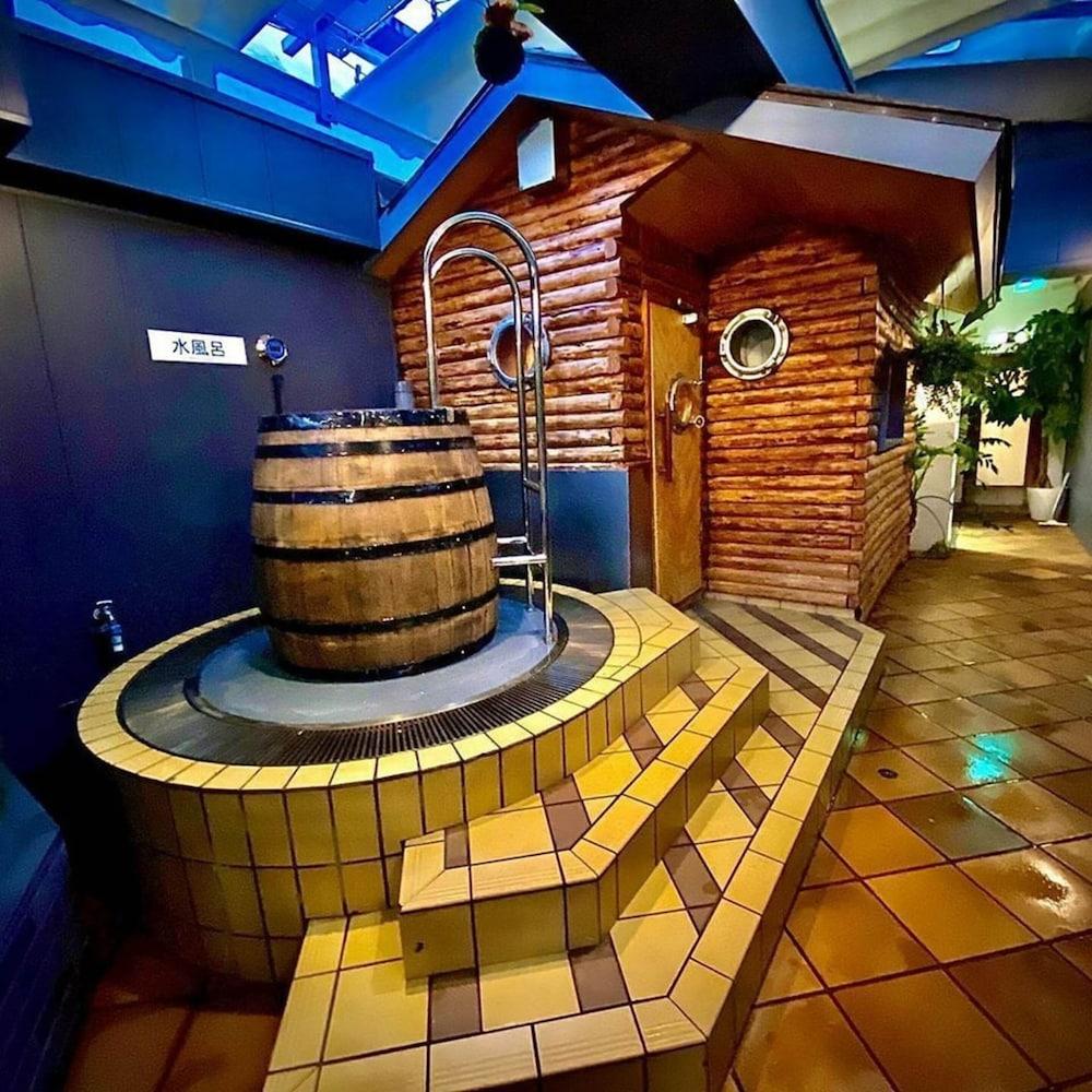 Capsule Inn Osaka - Caters To Men Exterior foto