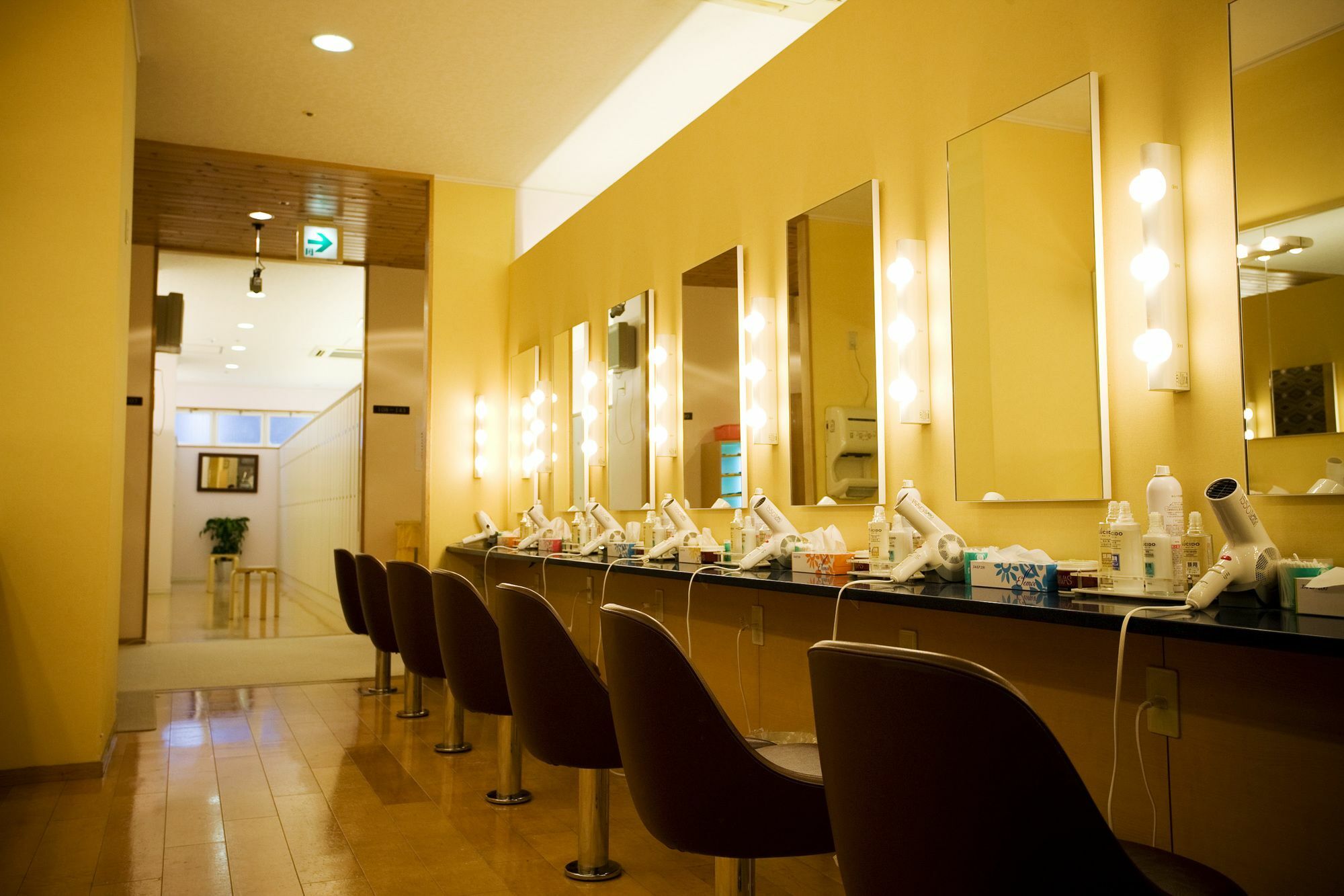 Capsule Inn Osaka - Caters To Men Exterior foto
