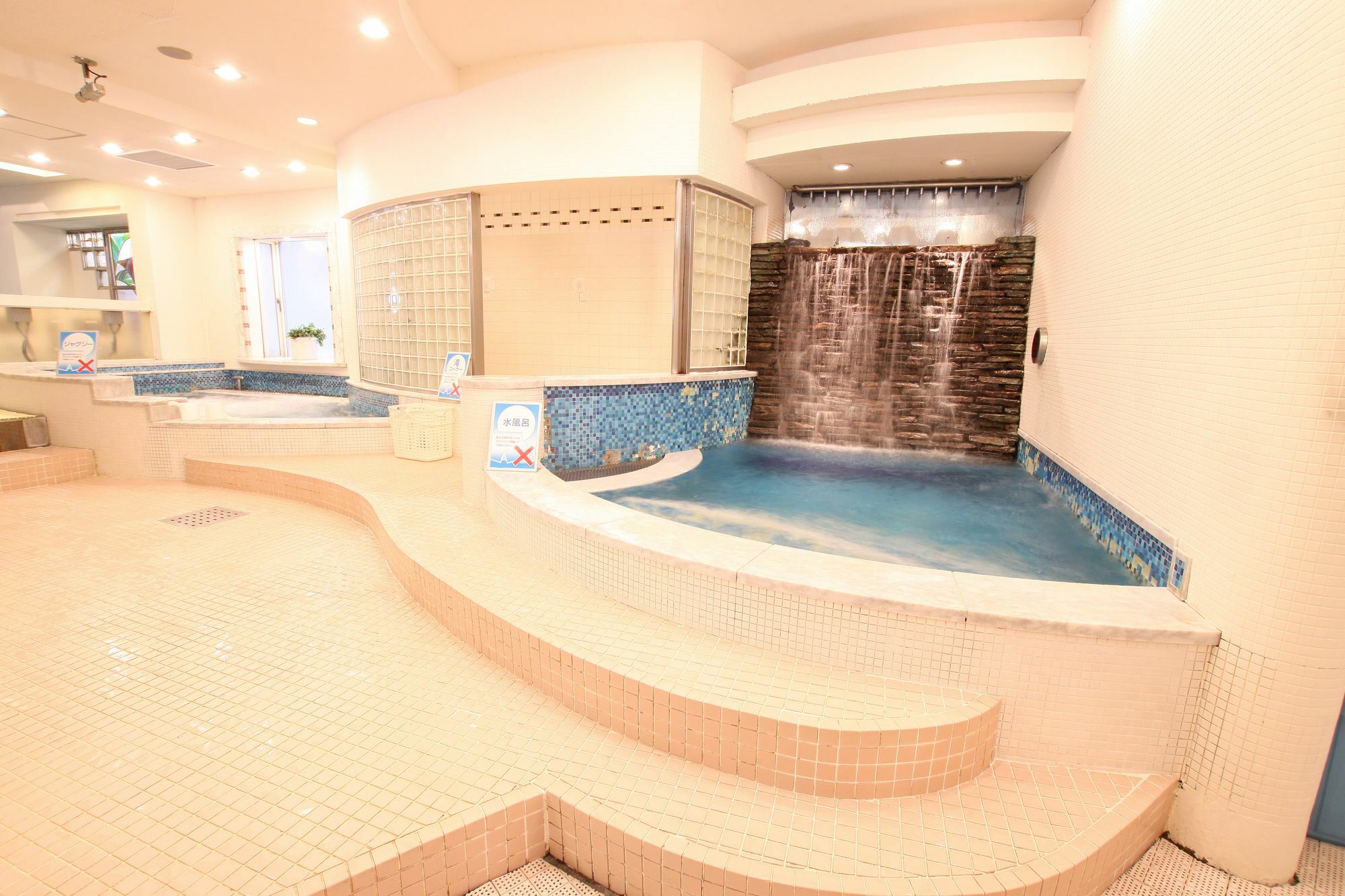 Capsule Inn Osaka - Caters To Men Exterior foto